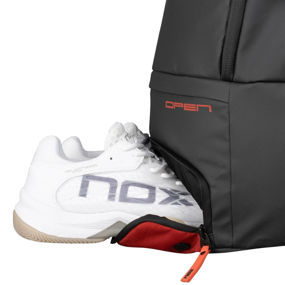 Mochila Nox Open Series Black/Red 2024/2025 - Sur SportsBolsos y Mochilas