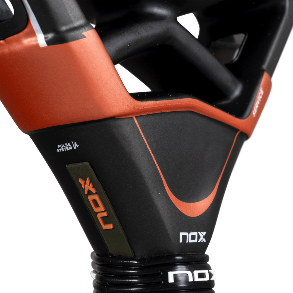 Pala de Padel At10 Genius Attack 12K by Agustin Tapia 2025 + Tarro de pelotas +Overgrip + Protector - Sur SportsPalas