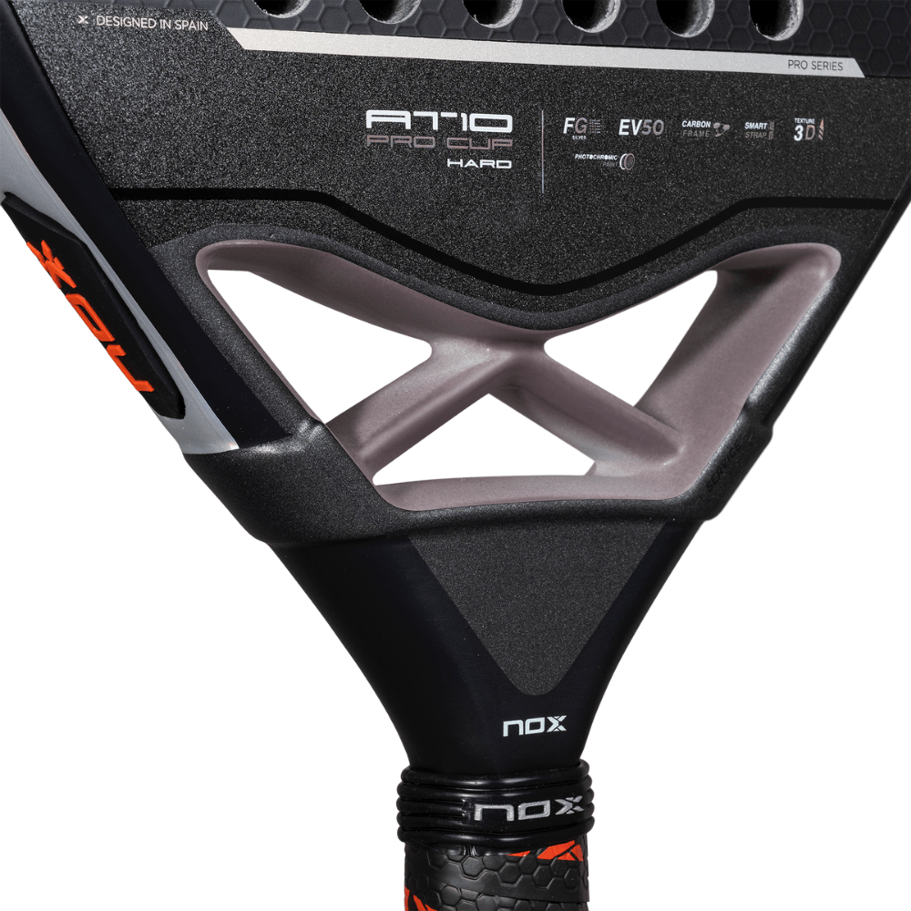Pala de Padel At10 Pro Cup Hard by Agustin Tapia 2025 + Tarro de pelotas +Overgrip + Protector - Sur SportsPalas