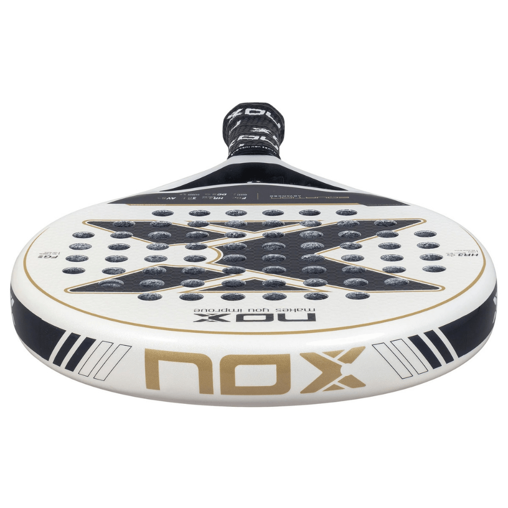 Pala de Padel Equation 2025 + Tarro de pelotas +Overgrip + Protector - Sur SportsPalas
