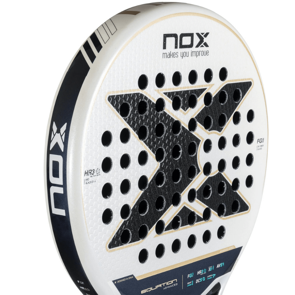 Pala de Padel Equation 2025 + Tarro de pelotas +Overgrip + Protector - Sur SportsPalas