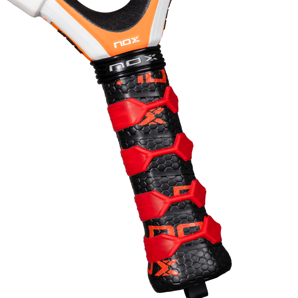 Pala de Padel Ml10 Quantum 3K by Miguel Lamperti 2025 + Tarro de pelotas +Overgrip + Protector - Sur SportsPalas
