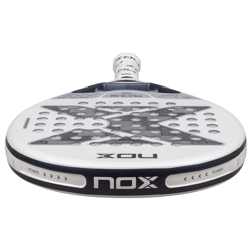 Pala de Padel Nox AT10 Genius 12K Alum XTREM Lite 2026 + Tarro de pelotas +Overgrip + Protector - Sur SportsPalas