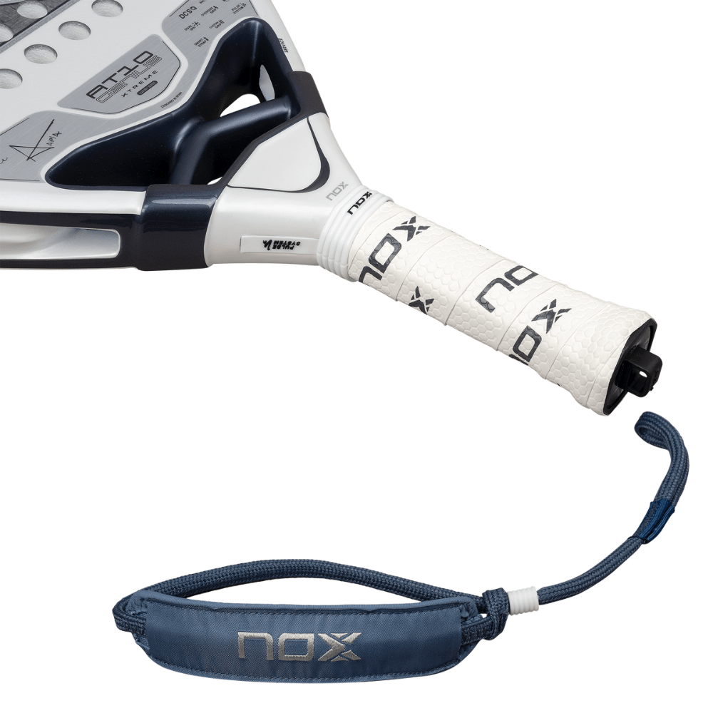 Pala de Padel Nox AT10 Genius 12K Alum XTREM Lite 2026 + Tarro de pelotas +Overgrip + Protector - Sur SportsPalas