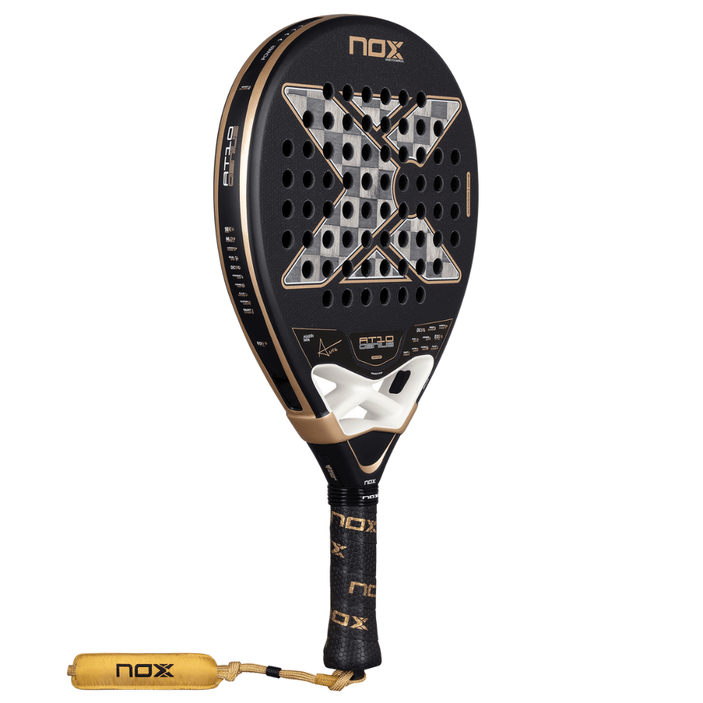 Pala de Padel Nox AT10 Genius 18K Alum 2026 + Tarro de pelotas +Overgrip + Protector - Sur SportsPalas