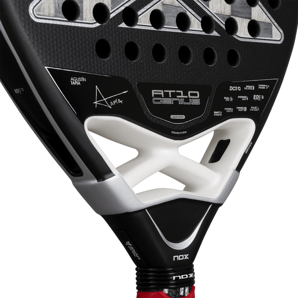 Pala de Padel Nox AT10 Genius Attack 18K Alum 2026 + Tarro de pelotas +Overgrip + Protector - Sur SportsPalas