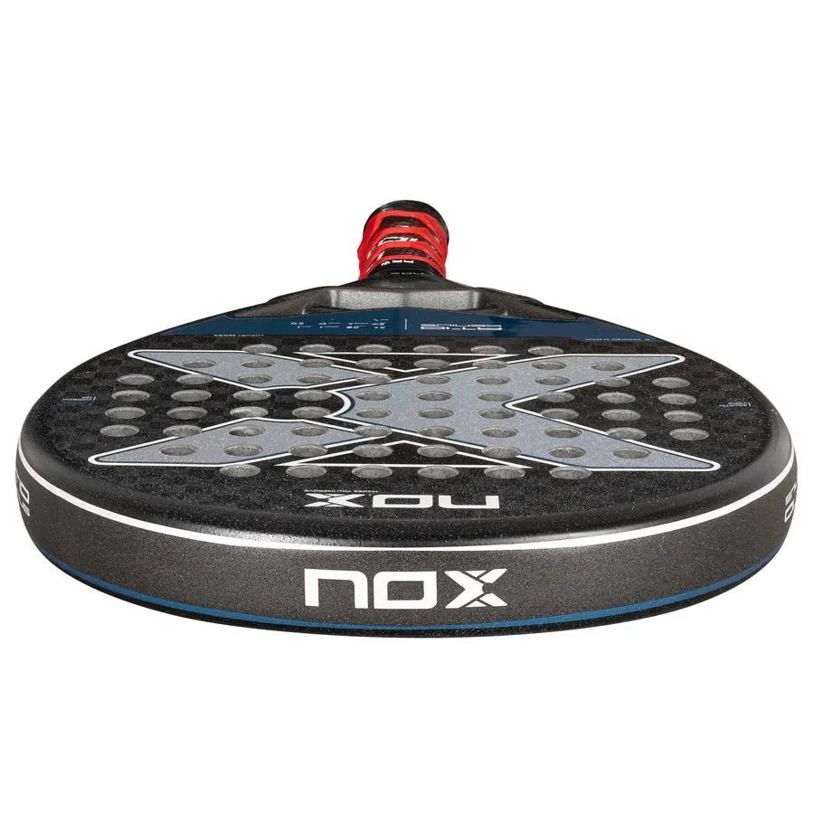 Pala Padel Nox AT10 Genius 12K By Agustin Tapia (360 - 375gr) 2024 Tarro de Pelotas+Overgrip+Funda - Sur SportsPalas