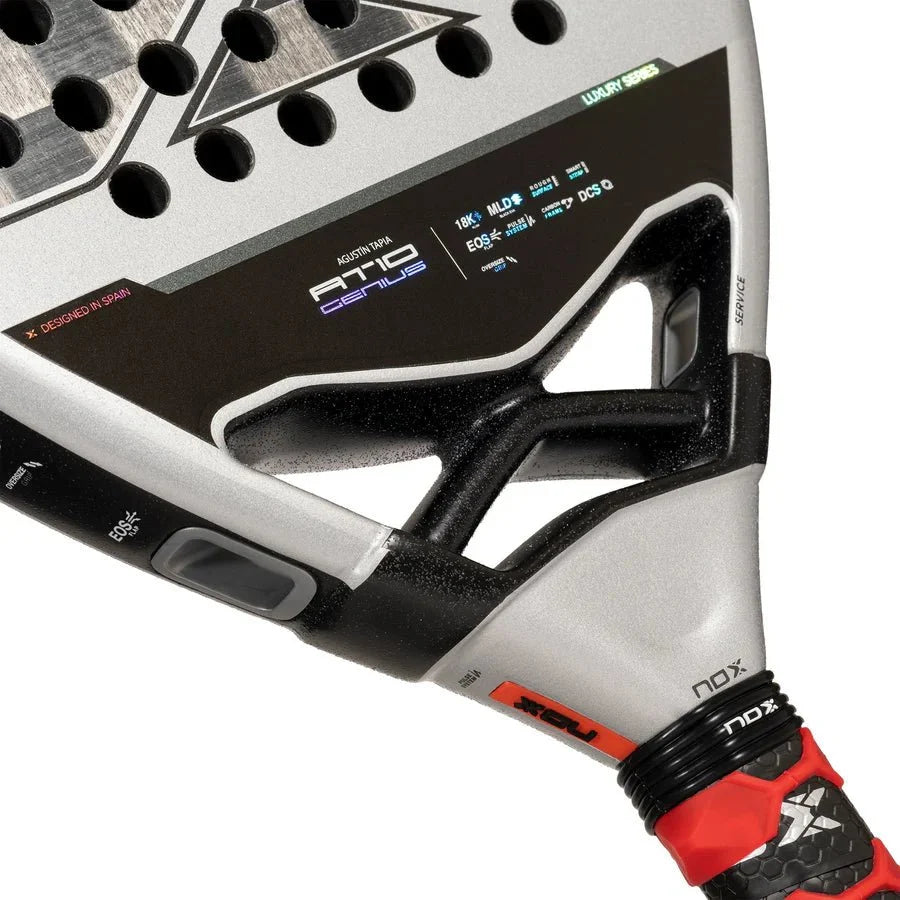 Pala Padel Nox AT10 Genius 18K By Agustin Tapia (360 - 375gr) 2024+Tarro de pelotas+Overgrip+Protector+Funda - Sur SportsPalas