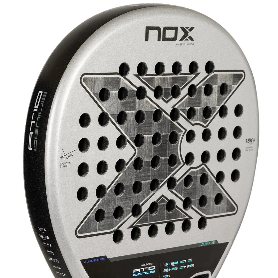 Pala Padel Nox AT10 Genius 18K By Agustin Tapia (360 - 375gr) 2024+Tarro de pelotas+Overgrip+Protector+Funda - Sur SportsPalas