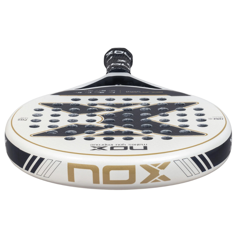 Pala de Padel Equation 2025 + Tarro de pelotas +Overgrip + Protector
