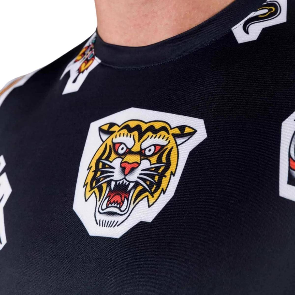Polera Hydrogen Técnica Tattoo Negra Hombre - Sur SportsVestuario